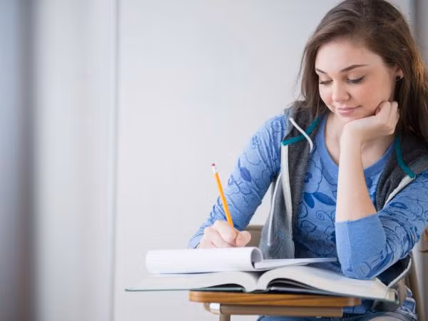 Cách phân bổ thời gian để có một mùa thi thật khỏe mạnh và thành công