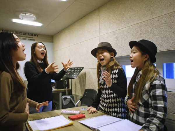 Không thể hình dung thực tập sinh K-Pop đã phải tập luyện khắc nghiệt đến như thế nào