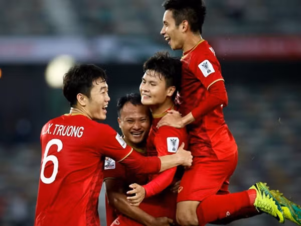 Tuyển Việt Nam gặp Thái Lan trong trận khai mạc King’s Cup 2019