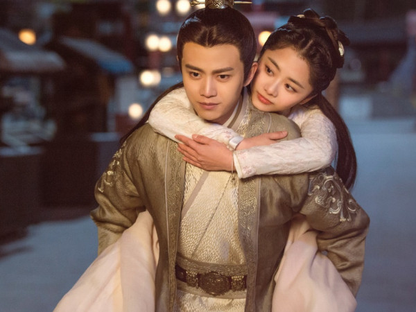 Vẫn nghỉ học thì xem ngay ba phim Hoa ngữ tưởng không hay hóa ra hay không tưởng