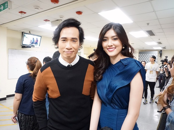 Huỳnh Tiên bất ngờ được Trần Hào chủ động chụp ảnh thân thiết cùng nhau