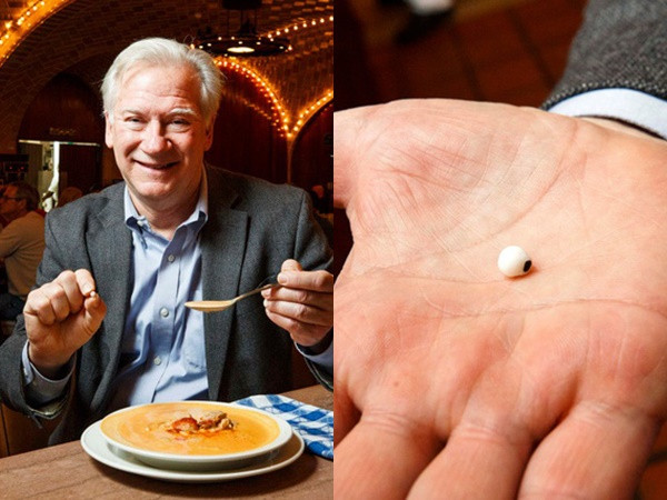 Đi ăn hàu, cắn phải... ngọc trai