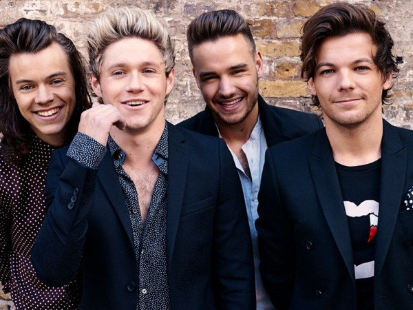 Dù không còn ở bên nhưng One Direction vẫn luôn hướng về nhau