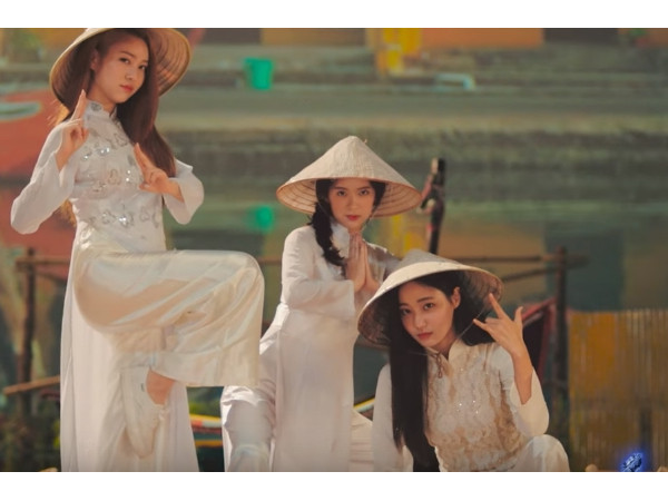 Tung hit mới tương tự "Bboom Bboom", MOMOLAND có tiếp tục thành công?