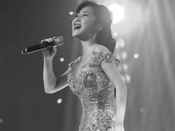 Sau bản hit "Duyên mình lỡ", Hương Tràm hé lộ sản phẩm mới được ra mắt trong tháng 8