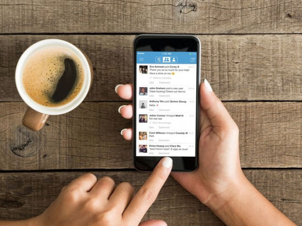 Câu chuyện ví điện tử: Khi tiện ích giao dịch đi lên cũng là lúc những mối quan hệ đi xuống?