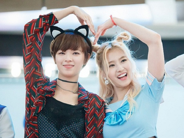 Chỉ vì chiêu trò của antifan, ai cũng ngỡ Sana và Jeongyeon cãi nhau ngay trước máy quay