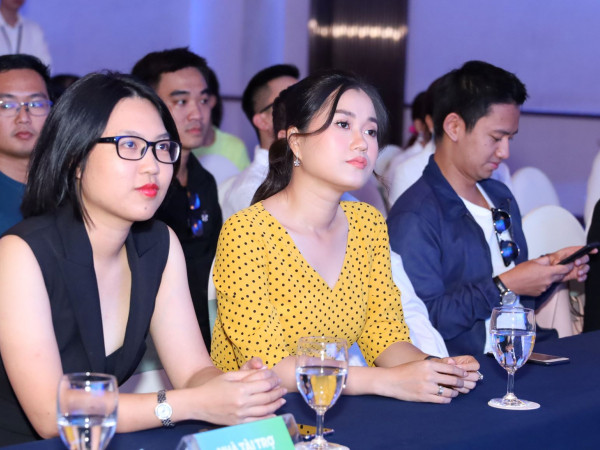 Lâm Vỹ Dạ chia sẻ về người mẹ quá cố và quá khứ dữ dội thời "tuổi nổi loạn"