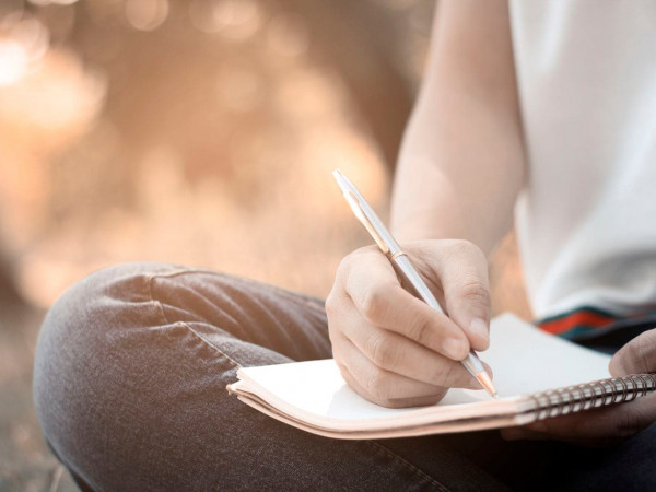 Chọn một dấu câu phù hợp để xem não bộ của bạn tích cực hay lười biếng