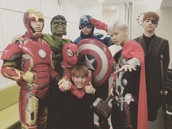 Đến hẹn lại lên, cùng nhìn lại những màn hóa trang thần thánh của idol K-Pop ở Halloween