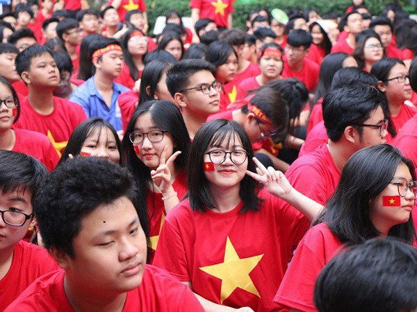 TP.HCM: Đề thi Văn hỏi học trò nghĩ gì về nhà vô địch AFF Cup?