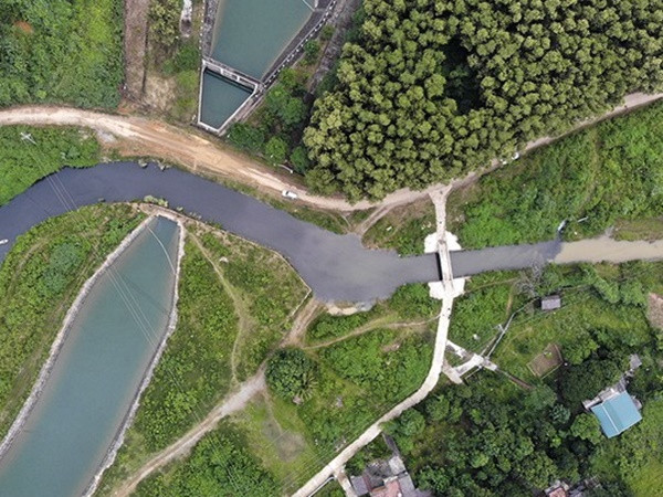 Biết nước nhiễm dầu Viwasupco vẫn cấp cho dân: Lấp liếm, thiếu trách nhiệm?