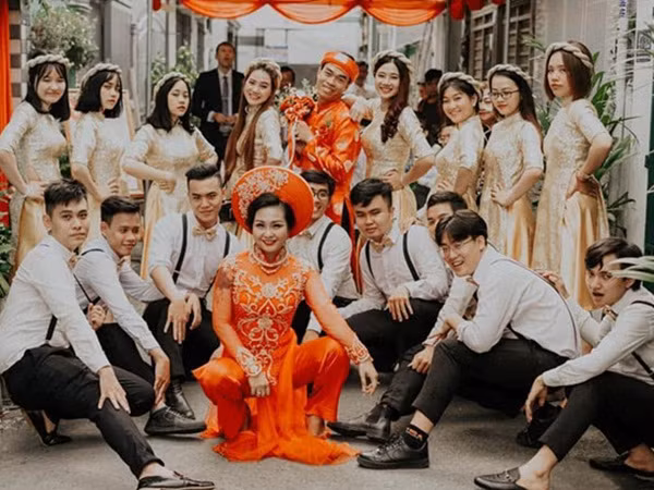 Nghề "mất duyên" ngày càng hot với sinh viên