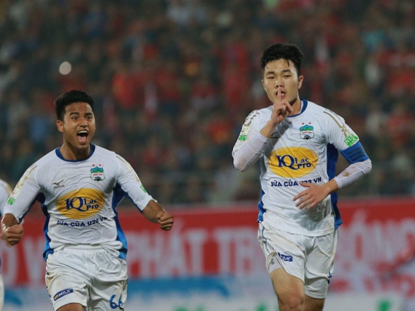 Tiền vệ Lương Xuân Trường tiểu phẫu thành công, người hâm mộ thở phào nhẹ nhõm