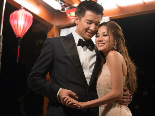 "Anh chàng độc thân" kết thúc có hậu với màn trao nhẫn đính ước