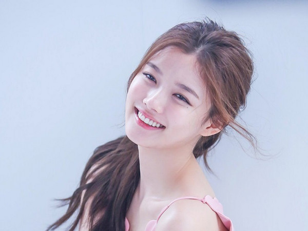 Cùng soi gương, để biết khuôn mặt chính mình gây ấn tượng gì với người đối diện