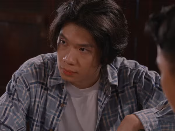 Không còn điệu đà, Quang Trung lột xác với vai diễn kẻ lừa đảo trong web-drama mới