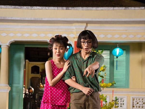 Tùng Maru bất ngờ phá vỡ hình tượng hotboy nam thần để chơi Tết lớn cùng Han Sara