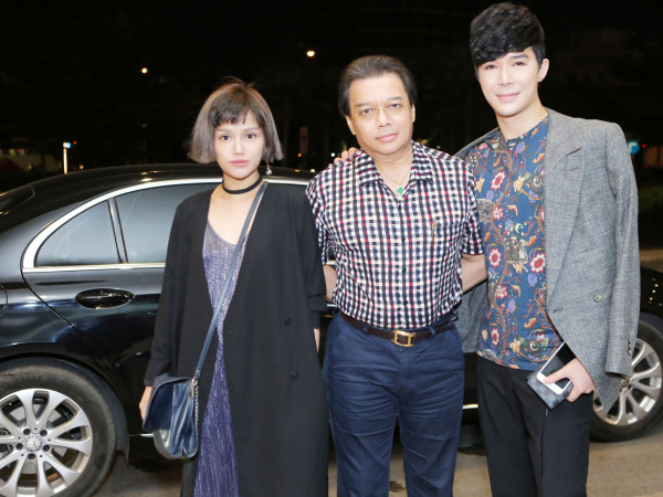 Bất ngờ với em gái ruột có ngoại hình xinh xắn như hotgirl của ca sĩ Nathan Lee