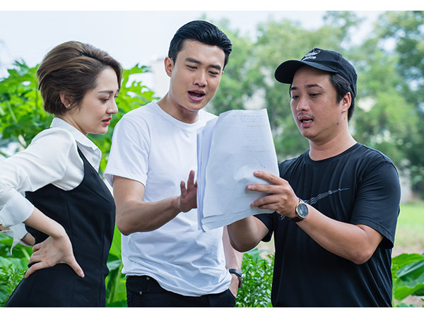 Quốc Trường đích thân vào bếp chế biến nhiều món đặc sản miền Tây mời Bảo Anh 