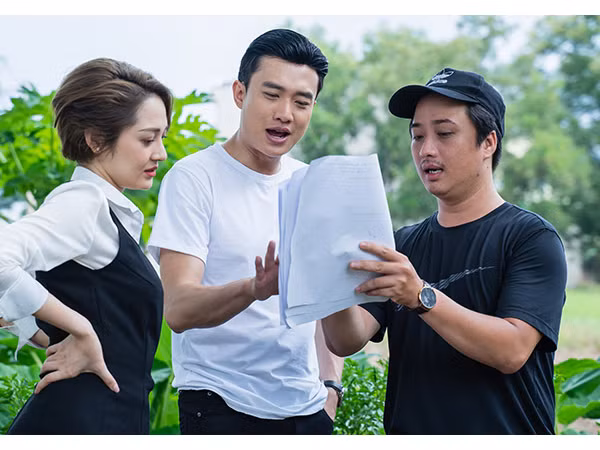 Quốc Trường đích thân vào bếp chế biến nhiều món đặc sản miền Tây mời Bảo Anh 