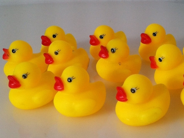 Câu chuyện về bố và những con vịt cao su sẽ khiến bạn rơi nước mắt