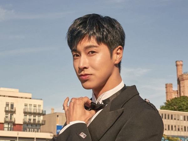 Ngạc nhiên chưa, Yunho (TVXQ) vừa mới tái xuất đã tính đến chuyện về hưu
