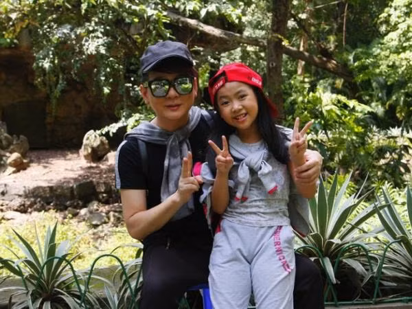 Thí sinh nhí cực đáng yêu trong bộ ảnh Gương mặt thân quen Nhí 2016.