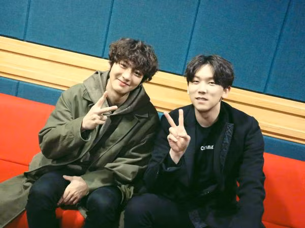 Lắng nghe Junggigo vÀ Chanyeol (EXO) kể về những rung động của tuổi trẻ