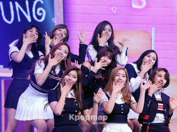 TWICE tiếp tục gặp "vận đen" khi ca khúc trong album mới bị tố đạo nhạc US&UK