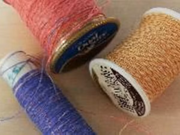 Quần áo có thể cứu mạng người mặc: vải đổi màu khi phát hiện khí độc
