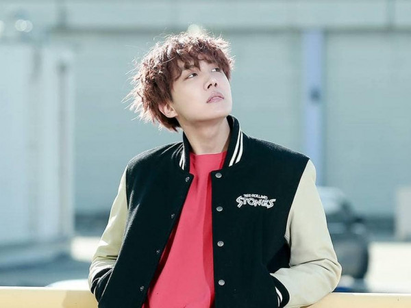 Vì sao ai cũng muốn bước vào thế giới ngập tràn hy vọng của J-Hope (BTS)?
