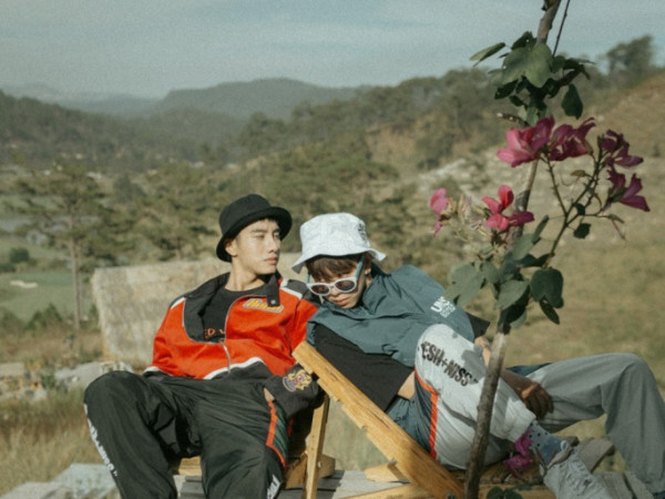 Juun Đăng Dũng - R.Tee ra mắt phiên bản chill cho ca khúc lấy cảm hứng từ thơ Xuân Diệu