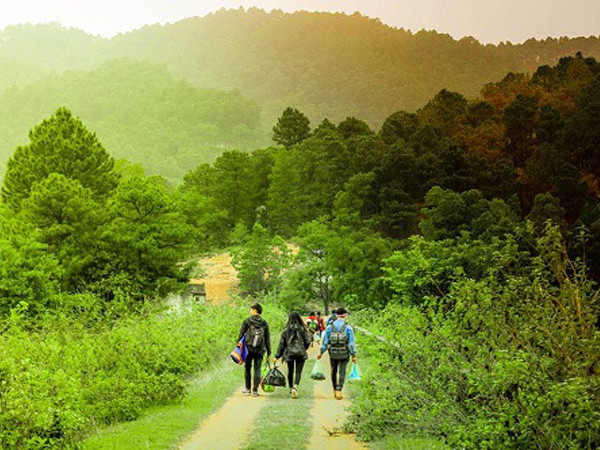 Cùng nhau chinh phục "nóc nhà của thủ đô"