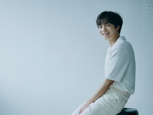 Lần đầu khoe giọng hát, JR (NU'EST) khiến L.O.Λ.E cực kỳ xúc động và phấn khích