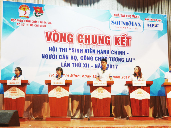 Sinh viên thi tài làm bộ trưởng giả định tại Học viện Hành chính Quốc gia 