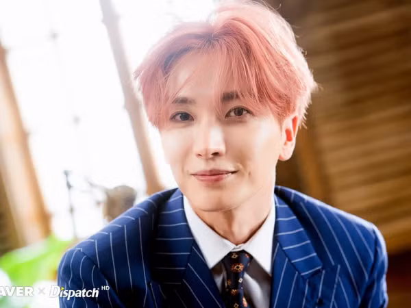 Thật không ngờ Lee Teuk (Super Junior) đã “lừa” fan chuyện này suốt 12 năm qua
