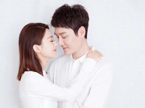 Triệu Lệ Dĩnh - Phùng Thiệu Phong đón con trai đầu lòng vào đúng ngày Quốc tế Phụ nữ