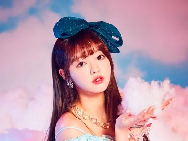YooA (Oh My Girl) bị khán giả mắng vì lỡ than thở chuyện đầu của mình quá nhỏ