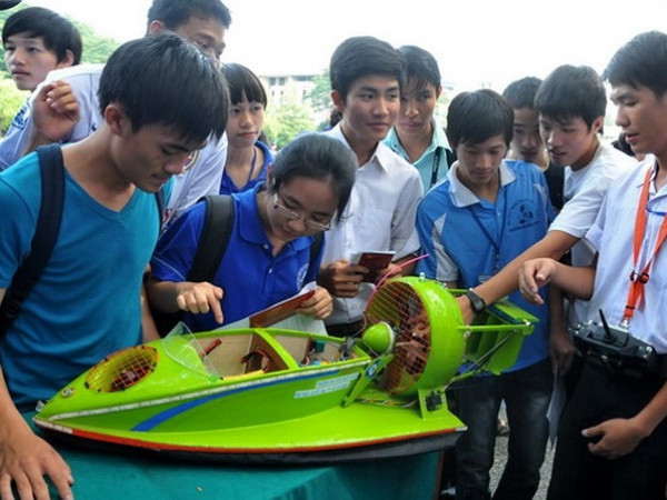 Sinh viên ĐH Bách khoa TP.HCM phải học từ 6h sáng: Đâu là sự thật?
