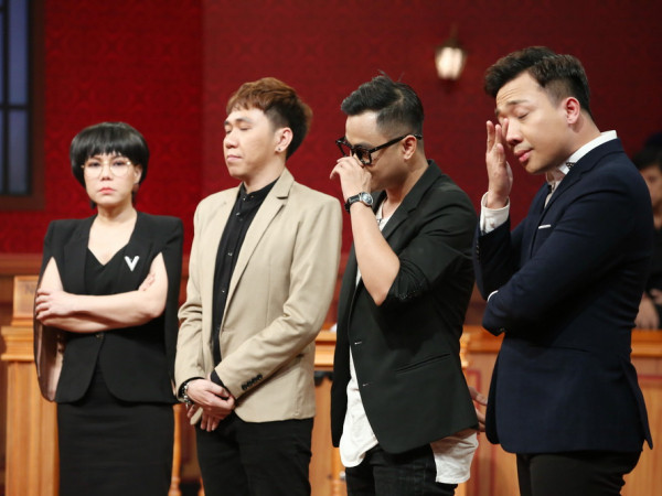 Trấn Thành rơi nước mắt trong "phiên tòa tình yêu" của Anh Đức - La Thành