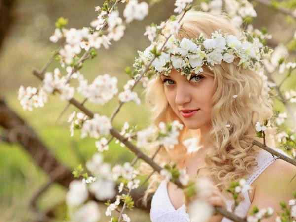 Học cách kết thân với "bra" - cô bạn đỏng đảnh của "núi đôi"