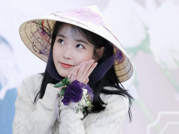 Fan Việt sướng rơn khi nghe tin IU sắp mang concert “Love Poem” đến TP. HCM