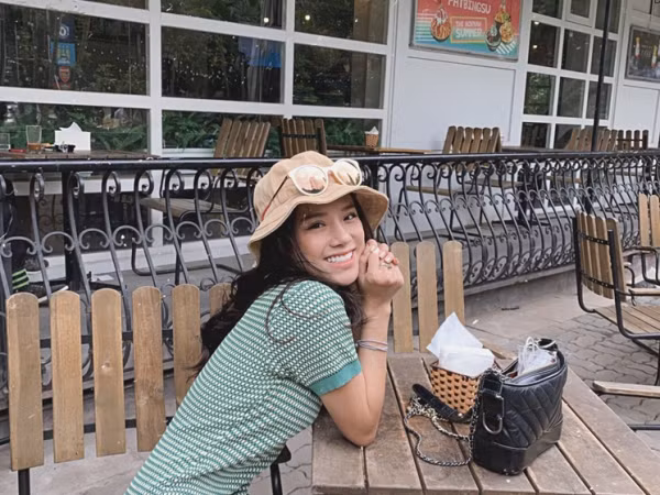 Hotgirl cover Thương Võ: Từ học trò Mỹ Tâm đến ca sĩ mạng "triệu view"