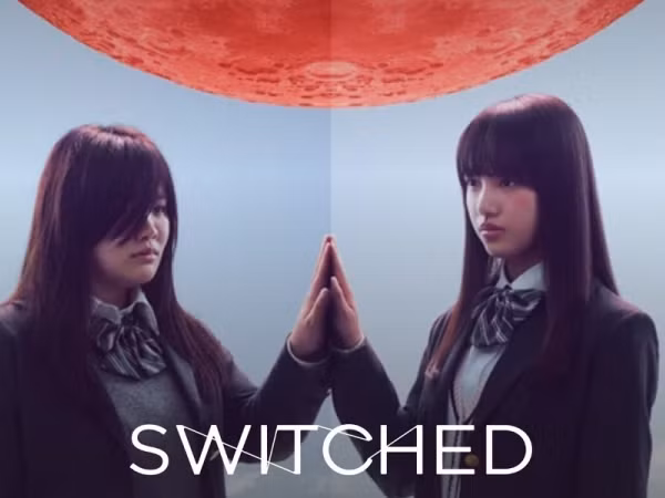 Trong khi Hollywood ngó lơ, thì Netflix lại đưa phim học đường trở lại thời hoàng kim