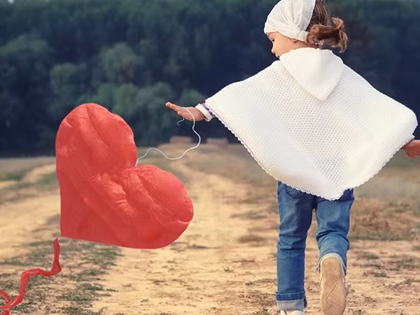 Hãy ngừng giận dữ, vì công việc của chúng ta là yêu thương