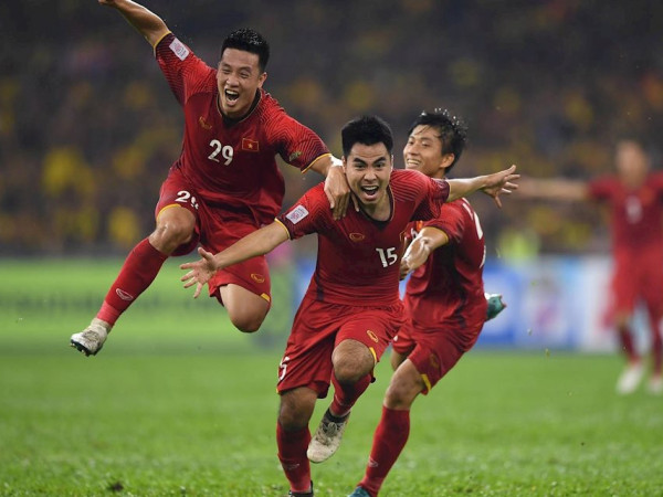 Chơi gì cuối tuần?: "Tiếp lửa" cho đội tuyển Việt Nam, Offline mừng sinh nhật V - Jin (BTS)