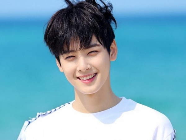 Nhan sắc "đẹp từ trong trứng" của mỹ nam Cha Eun Woo khiến nhiều người ghen tị