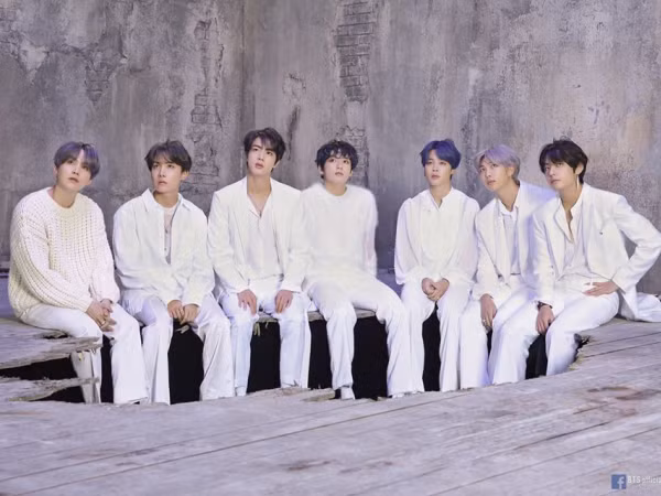 BTS tiết lộ tracklist, "thả thính" màn "bắt tay" với Sia trong album mới "MOTS: 7"