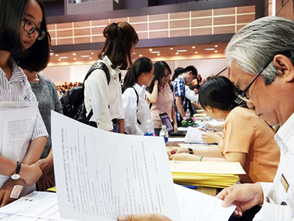 Sinh viên phải viết bản tường trình nếu học kém